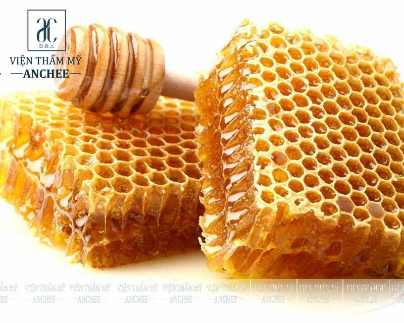 Triệt lông vùng kín bằng mật ong