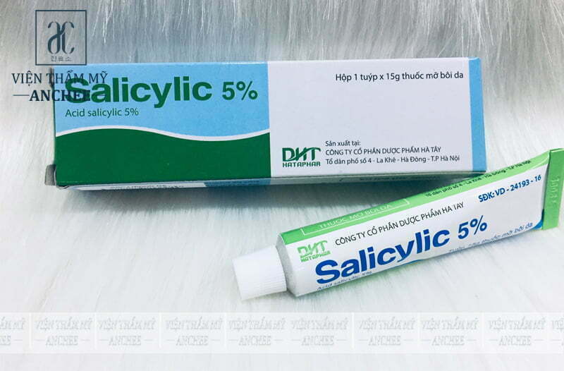 Thoa gel axit salicylic