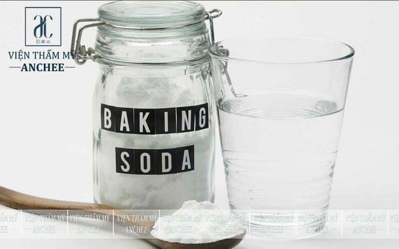 Trị thâm mông bằng baking soda và nước