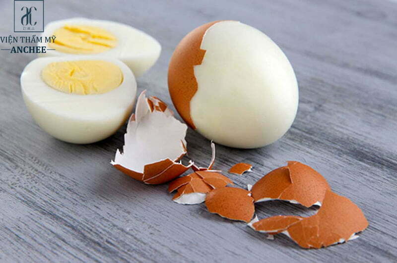 Dùng trứng gà trị mụn lẹo