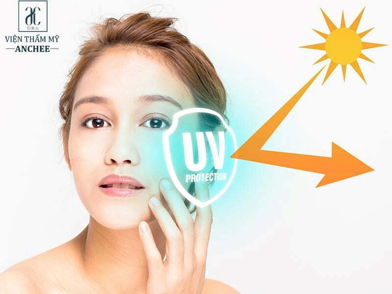 sử dụng kem chống nắng để ngăn chặn tia UV