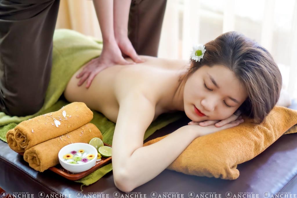 Massage spa body là gì? Ưu nhược điểm và lợi ích các loại hình massage